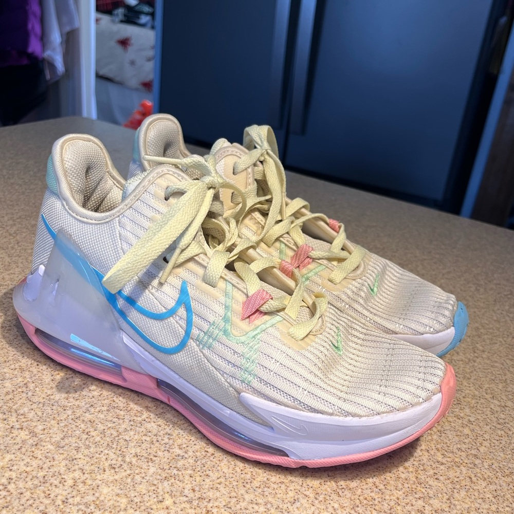 lebron witness 6